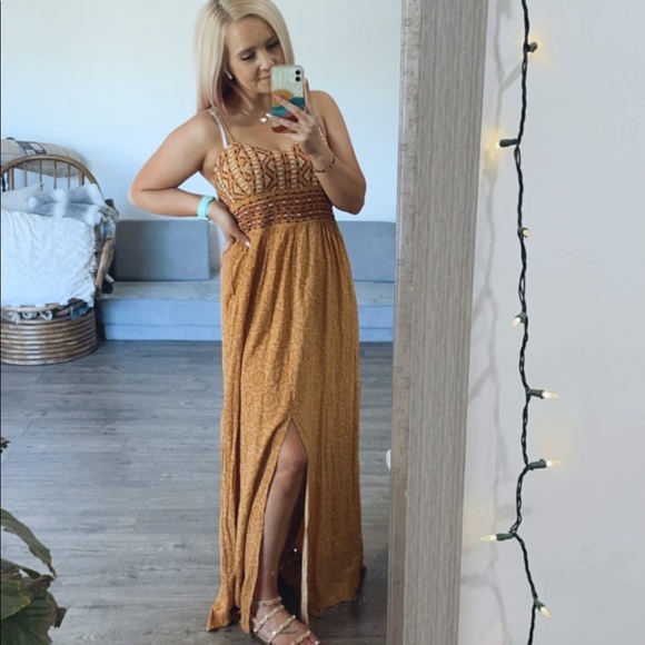 Hi Posh Friends! 💗 - Picture 4 of 7